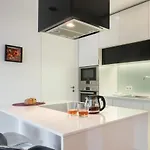 Quiet Balcony 2Br City Centre Whit Ac Metro Parking *