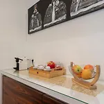 Quiet Balcony 2Br City Centre Whit Ac Metro Parking شقة *