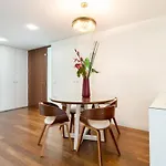 Quiet Balcony 2Br City Centre Whit Ac Metro Parking شقة *